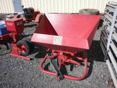 3-point Fertilizer Spreader