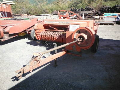 MASSEY FERGUSON 12 Baler