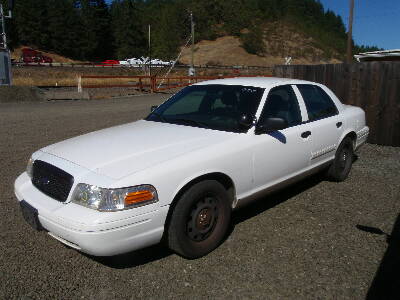 (2) 2010 FORD Crown Victoria