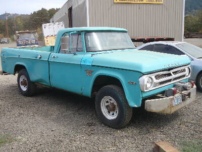 1970 DODGE W200 Powerwagon