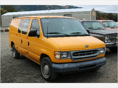 2000 FORD E150