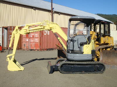 KOMATSU PC12 UU Mini Excavator