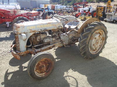 FORD 9N Tractor