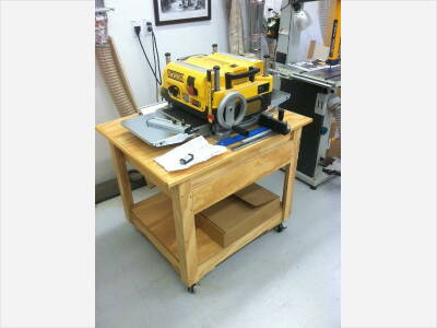 DeWALT DW735 Thickness Planer