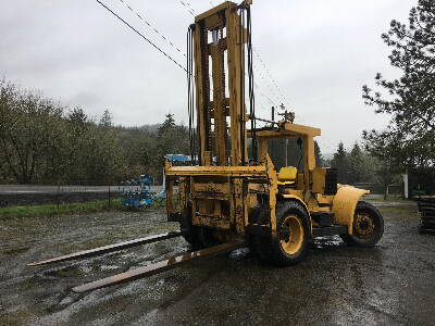 HYSTER H250E with 9' Forks