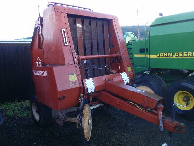 HESTON 5540 Round Baler