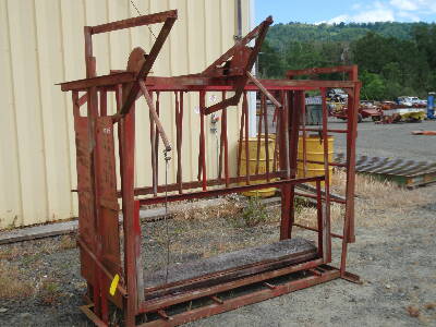 Livestock Squeeze Chute