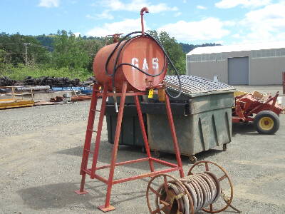 Fuel Tank on Stand with Reel