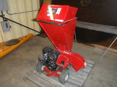 TROY BUILT Chipper / Shredder