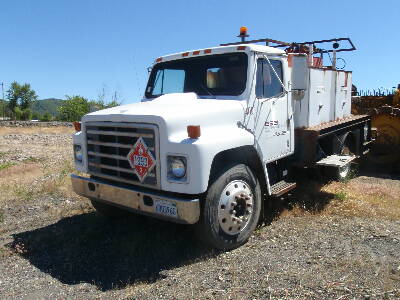 1988 INTERNATIONAL Lube Truck