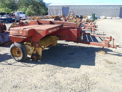 NEW HOLLAND 310 Baler