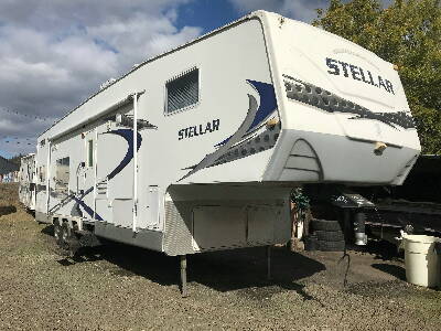 2007 STELLAR 34' Toy Hauler